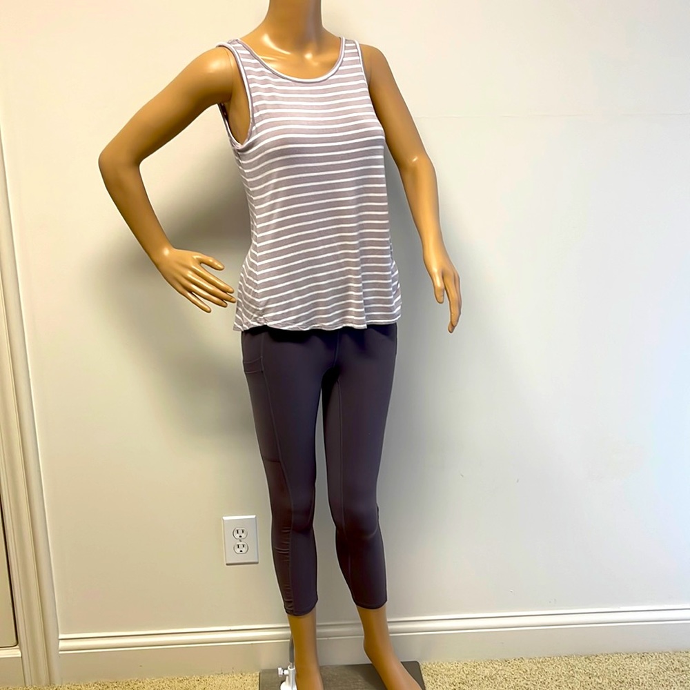 Fabletics Cropped Leggings With Coordinating Tank… - image 2